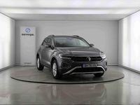 Usado VW T-Roc Life 110 HP (80 kW) 2024 Cinzento SUV
