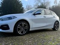 Usado BMW 118 140 HP (102 kW) 2019 Branco Citadino