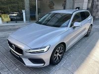 Usado Volvo V60 Core 197 HP (144 kW) 2023 Cinzento cinzento, preto Carrinha