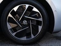 Usado VW ID.3 Pro 150 kW (204 HP) 2023 Cinzento platina Citadino