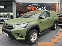 Usado Toyota HiLux Comfort 150 HP (110 kW) 2018 Verde Pickup