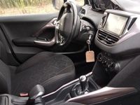 usado Peugeot 2008 1.6 e-HDi Allure 2-Tronic