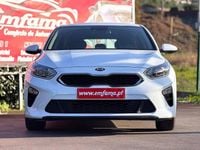 Usado Kia Ceed Urban 120 HP (88 kW) 2021 Branco Citadino