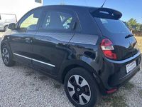 Usado Renault Twingo Night&Day 70 HP (51 kW) 2017 Preto Citadino