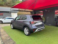 Usado VW T-Cross 95 HP (69 kW) 2024 Cinzento SUV