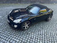 Usado Opel GT 264 HP (194 kW) 2009 Preto Cabrios