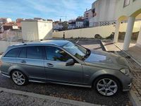 Usado Mercedes C200 136 HP (100 kW) 2011 Cinzento Carrinha