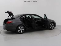 Usado Mercedes C220 Avantgarde 200 HP (147 kW) 2025 Cinza Sedan