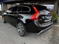 Usado Volvo V60 288 HP (211 kW) 2017 Preto Carrinha