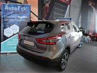 Usado Nissan Qashqai Style Edition 115 HP (84 kW) 2020 Cinzento (metalizado) SUV