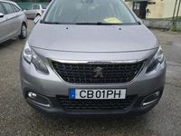 Usado Peugeot 2008 Active 102 HP (75 kW) 2019 Cinzento SUV