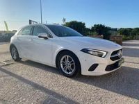 Usado Mercedes A180 Business 116 HP (85 kW) 2019 Branco glaciar
