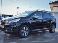 Usado Peugeot 2008 120 HP (88 kW) 2015 Preto SUV