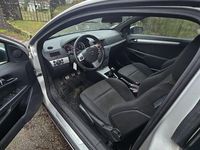 Usado Opel Astra GTC 90 HP (66 kW) 2006