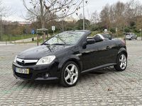 Usado Opel Tigra 70 HP (51 kW) 2005 Preto Cabrios
