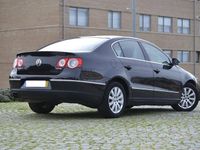 Usado VW Passat 140 HP (102 kW) 2010 Preto