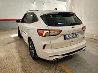Usado Ford Kuga ST-Line X 225 HP (165 kW) 2022 Branco SUV