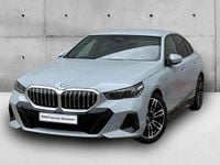 Usado BMW 530e Comfort Edition 299 HP (219 kW) 2024 Cinza brooklyn metalizado Sedan