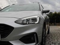 Usado Ford Focus 120 HP (88 kW) 2021 Cinzento Citadino
