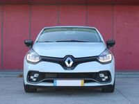 Usado Renault Clio IV Trophy 220 HP (161 kW) 2016 Sedan
