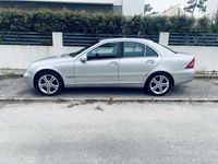 usado Mercedes C220 cdi 2001 muito estimado