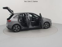 Usado Mercedes B180 Progressive 116 HP (85 kW) 2023 Cinza Monovolume