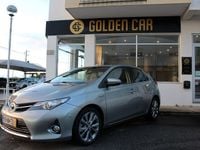 Usado Toyota Auris Hybrid Comfort 136 HP (100 kW) 2013 Cinza Sedan