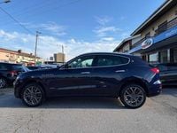 Usado Maserati Levante 275 HP (202 kW) 2018 Azul SUV