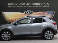 Usado Kia Stonic 84 HP (61 kW) 2024 Cinza SUV