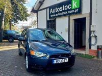 Usado Mitsubishi Colt Invite 75 HP (55 kW) 2010 Cinza