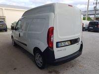 Usado Fiat Doblò 120 HP (88 kW) 2019 Branco Monovolume