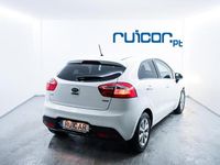 Usado Kia Rio 75 HP (55 kW) 2014 Branco