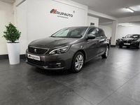 Usado Peugeot 308 Active 100 HP (73 kW) 2018 Cinza escuro