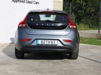 Usado Volvo V40 Kinetic 120 HP (88 kW) 2016 714  cinzento ósmio Carrinha