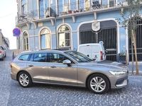 usado Volvo V60 190cv. com poucos kms, automática, tecto de abrir e estimada