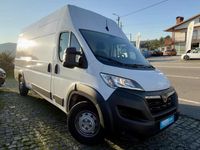 Usado Opel Movano 165 HP (121 kW) 2023 Branco Sedan