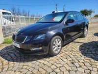 Usado Skoda Octavia 150 HP (110 kW) 2019 Preto