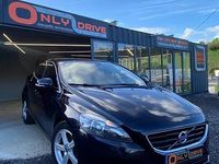 Usado Volvo V40 110 HP (80 kW) 2015 Preto