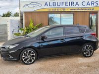 Usado Toyota Auris Comfort 90 HP (66 kW) 2016 Preto Sedan