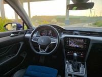Usado VW Passat 150 HP (110 kW) 2022 Azul Carrinha