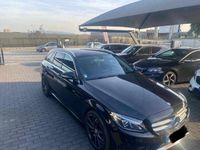 Usado Mercedes C200 136 HP (100 kW) 2015 Preto Carrinha
