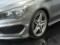 Usado Mercedes CLA180 AMG line 109 HP (80 kW) 2015 Cinza Sedan