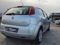 Usado Fiat Grande Punto Active 75 HP (55 kW) 2008 Cinza Citadino