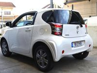 Usado Toyota iQ 68 HP (50 kW) 2009 Branco Citadino