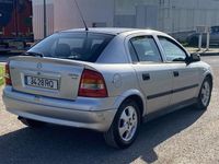 Usado Opel Astra 90 HP (66 kW) 2001 Sedan
