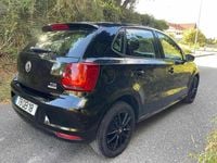 Usado VW Polo Trendline 75 HP (55 kW) 2015 Preto Citadino