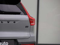 Novo Volvo XC40 Plus 163 HP (119 kW) 2025 Prateado SUV