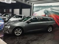 Usado Opel Insignia 122 HP (89 kW) 2021 Cinzento Carrinha
