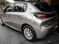 Usado Peugeot 208 Active 75 HP (55 kW) 2022 Cinza antracite Citadino