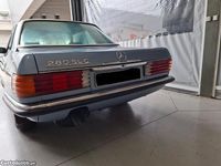 Usado Mercedes SLC280 185 HP (136 kW) 1982 Azul